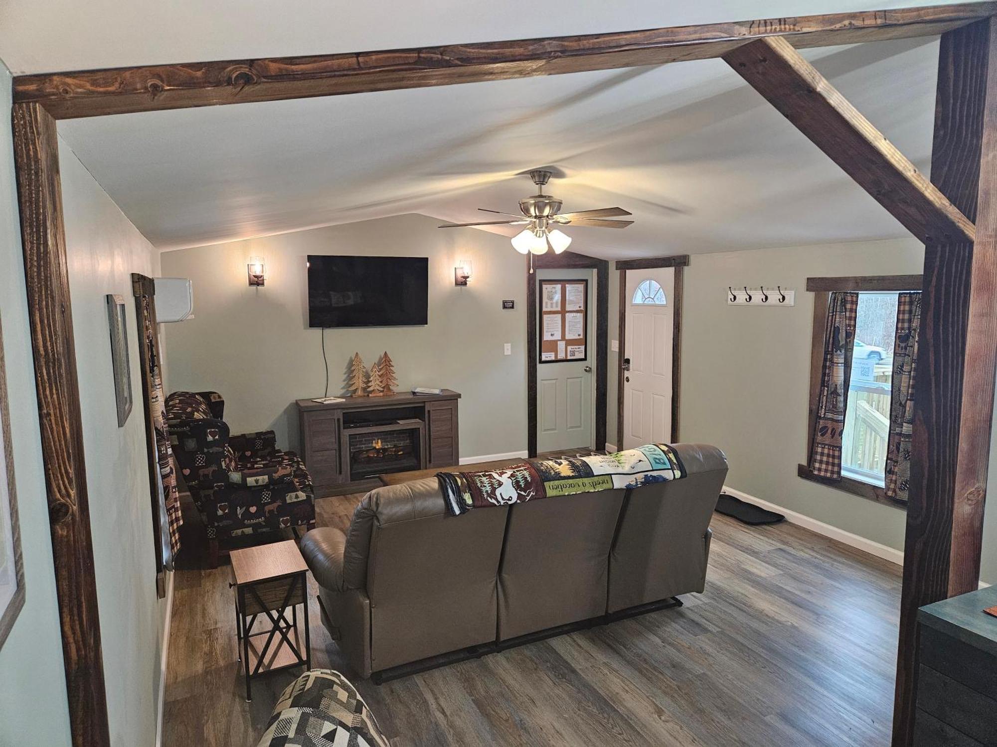 Villa Grey Pines At Hocking Vacations Logan Exterior foto